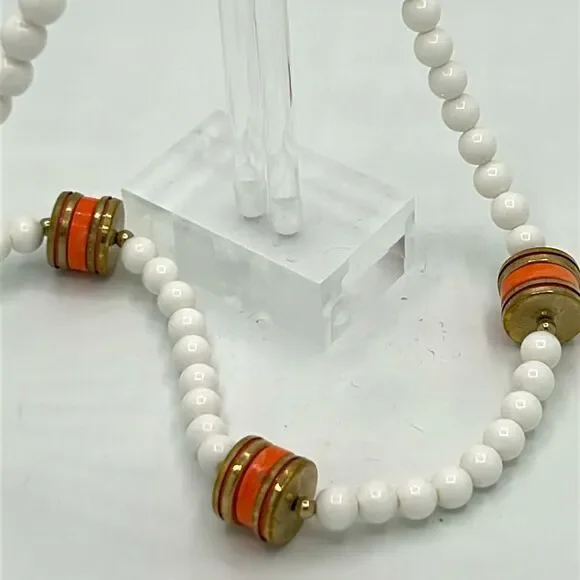 Vintage Necklace - Picture 2 of 4